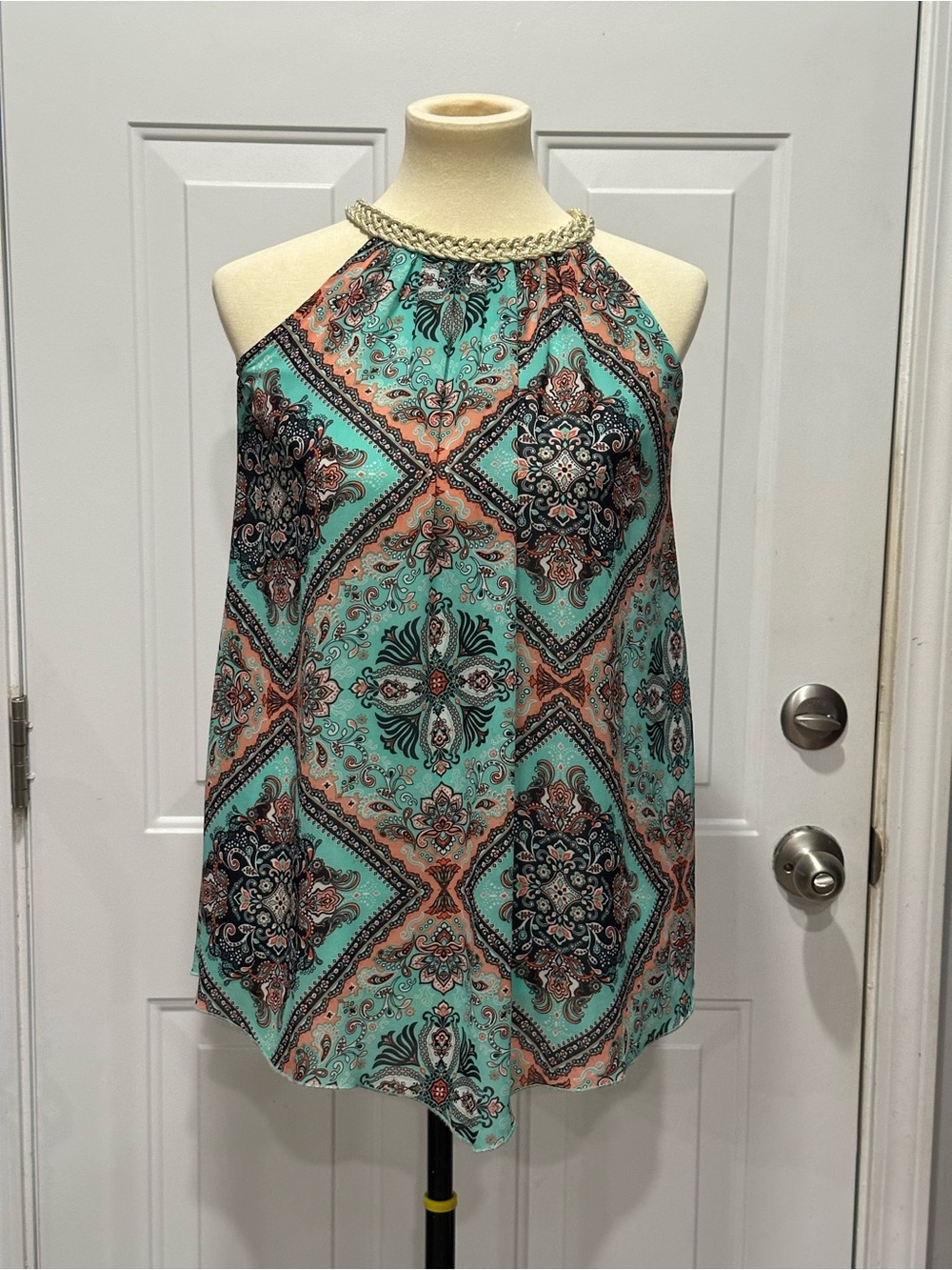 Pinky Turquoise Paisley Halter Tank with Gem Chain